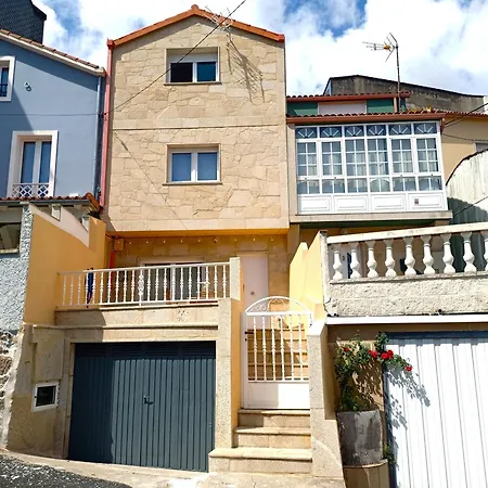 Casa Frente Al Mar En Boiro A Magdalena (A Coruna)