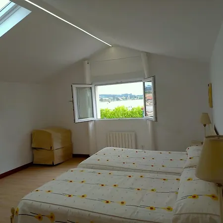 Semesterbostad Casa Frente Al Mar En Boiro *
